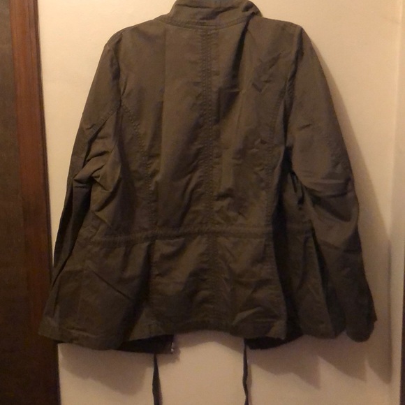 Women’s Jacket - Picture 3 of 4